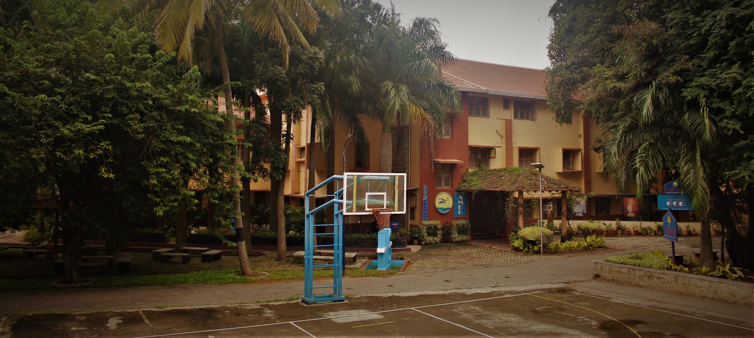 1411543300-scaled